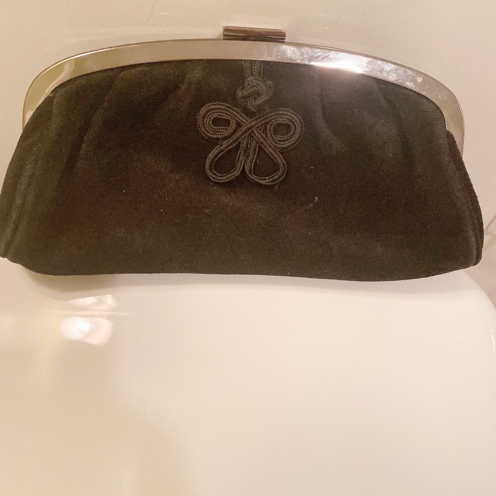 Cocktail Clutch in black with option for handle